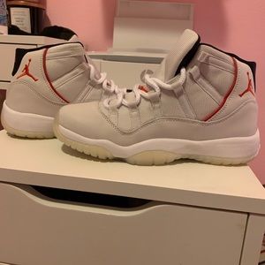 Air Jordan 11